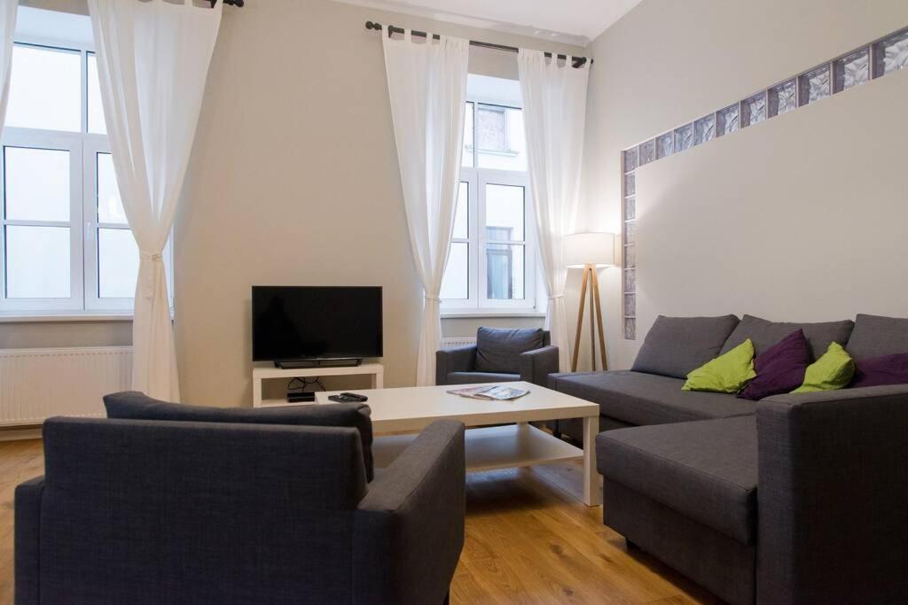 Modern & Spacious 80M2 Apartment In Riga Old Town المظهر الخارجي الصورة